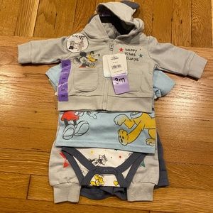 Disney Baby Mickey Mouse & Pluto 5 Piece Clothing Set - 3 Months